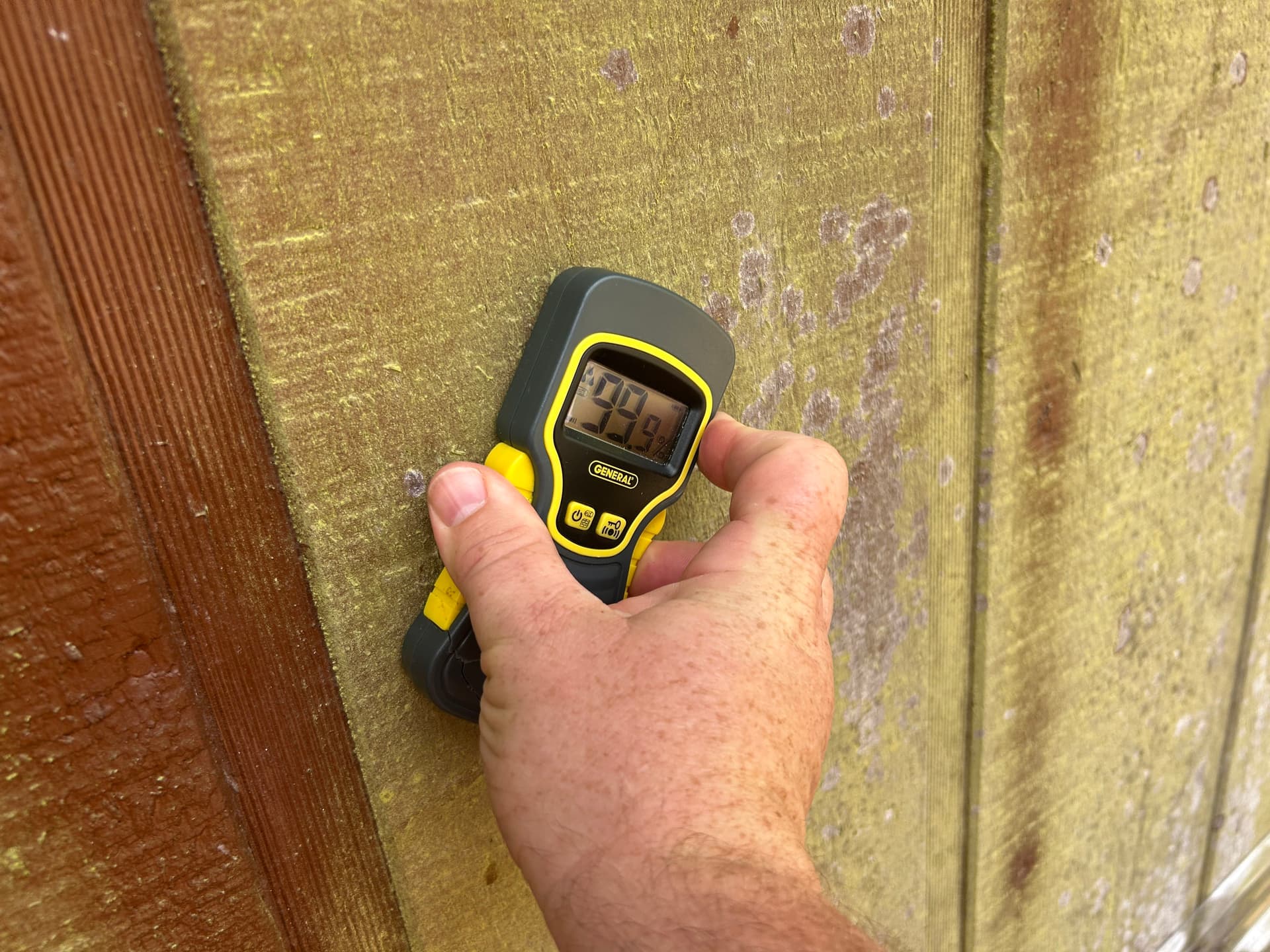 Gallery photos for Hidden Moisture Found in North Bend Home Siding and Walls: Image #3