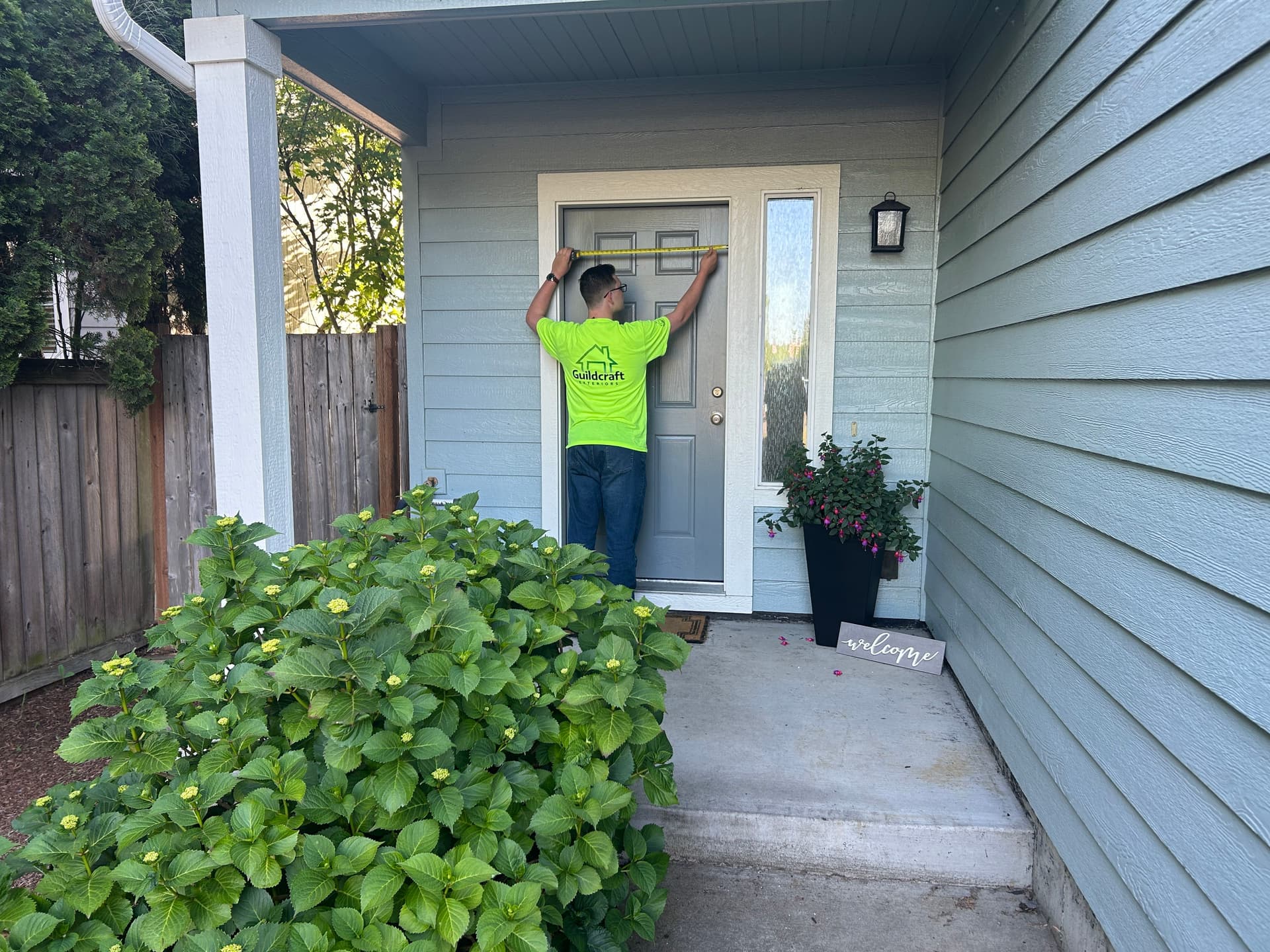 Free Windows With a Full James Hardie ColorPlus Siding Install image